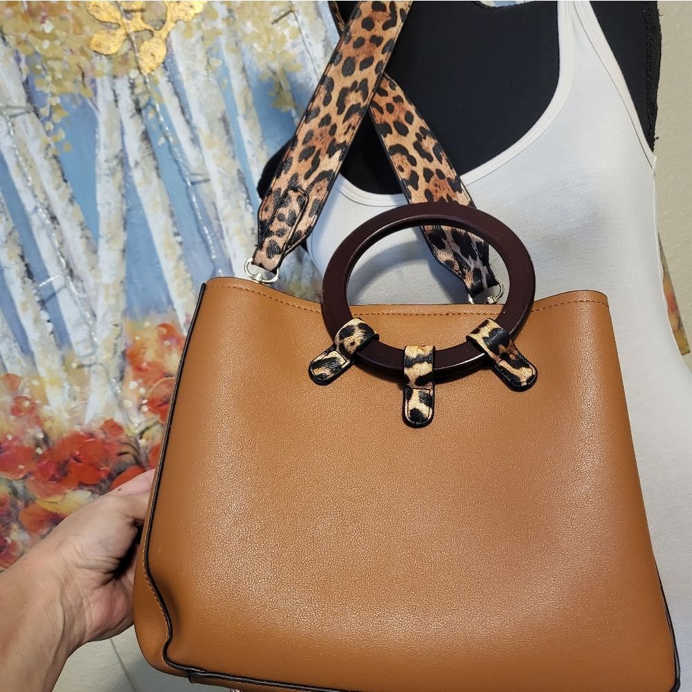 BROWN PURSE - Picture 3 of 5